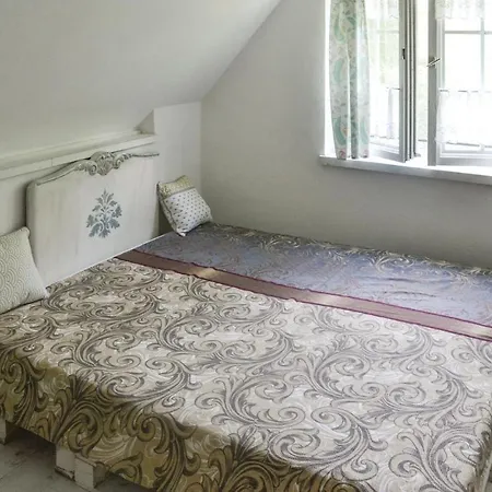 Feriehus Awesome In W/ 4 Bedrooms *